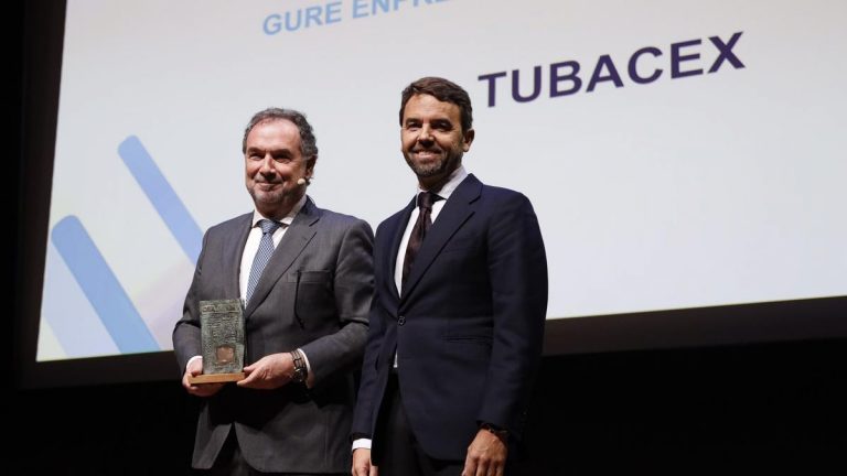 PKF Attest entrega a Tubacex uno de los Euskadi Sariak 2024